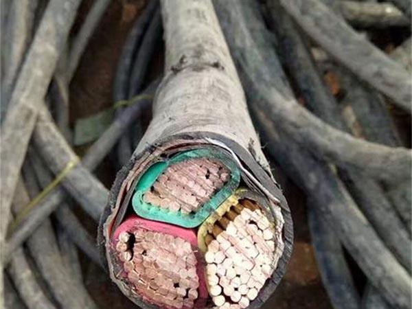 �Ͼ��Ͼɵ��»���