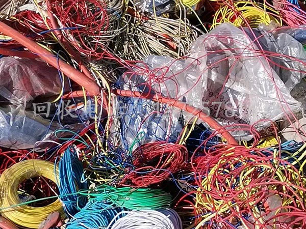 �Ͼɵ��»���