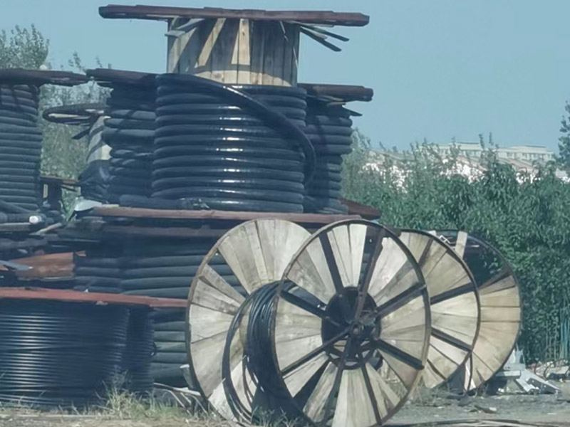 �Ͼɵ��²��ϻ���